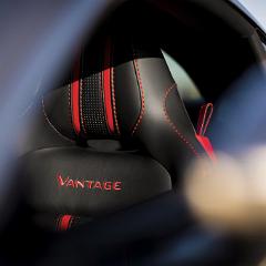 Aston Martin Vantage Tungsten Silver 21